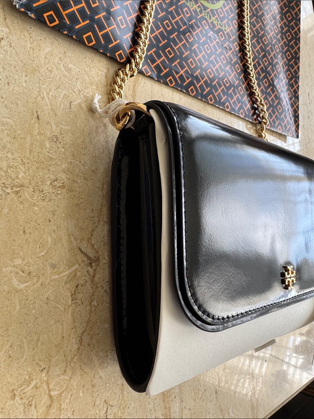 NWT TORY BURCH Emerson Patent Chain Shoulder Bag - Picture 7 of 13